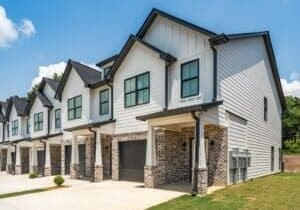 221-30 Village Parkway Helena 02 (1)